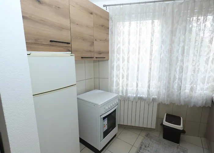 Mery Centar Apartamento Novi Pazar